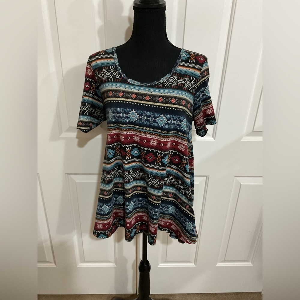 LuLaRoe S Perfect T with Red and Blue Patterns